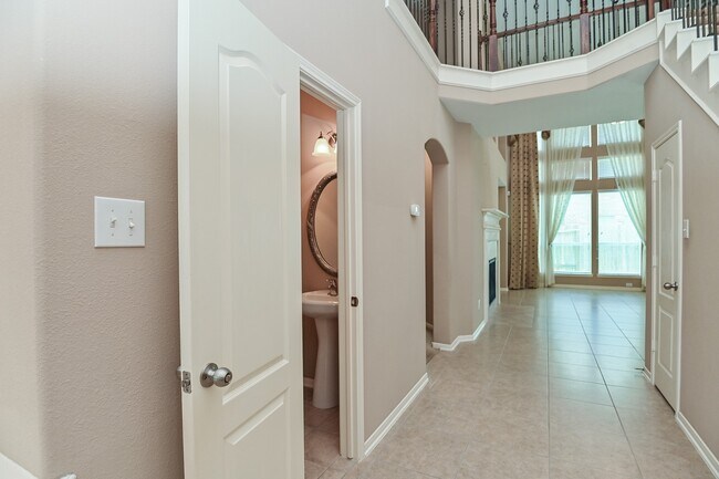 Building Photo - 6314 Bennington Springs Dr