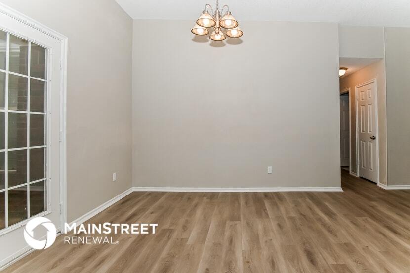 Building Photo - 11613 Wallace Ave