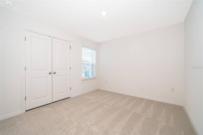 Building Photo - 5261 Luisa Ct