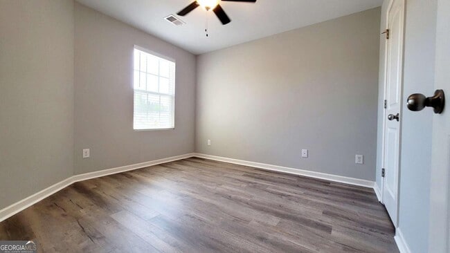 Building Photo - 2566 Piering Dr