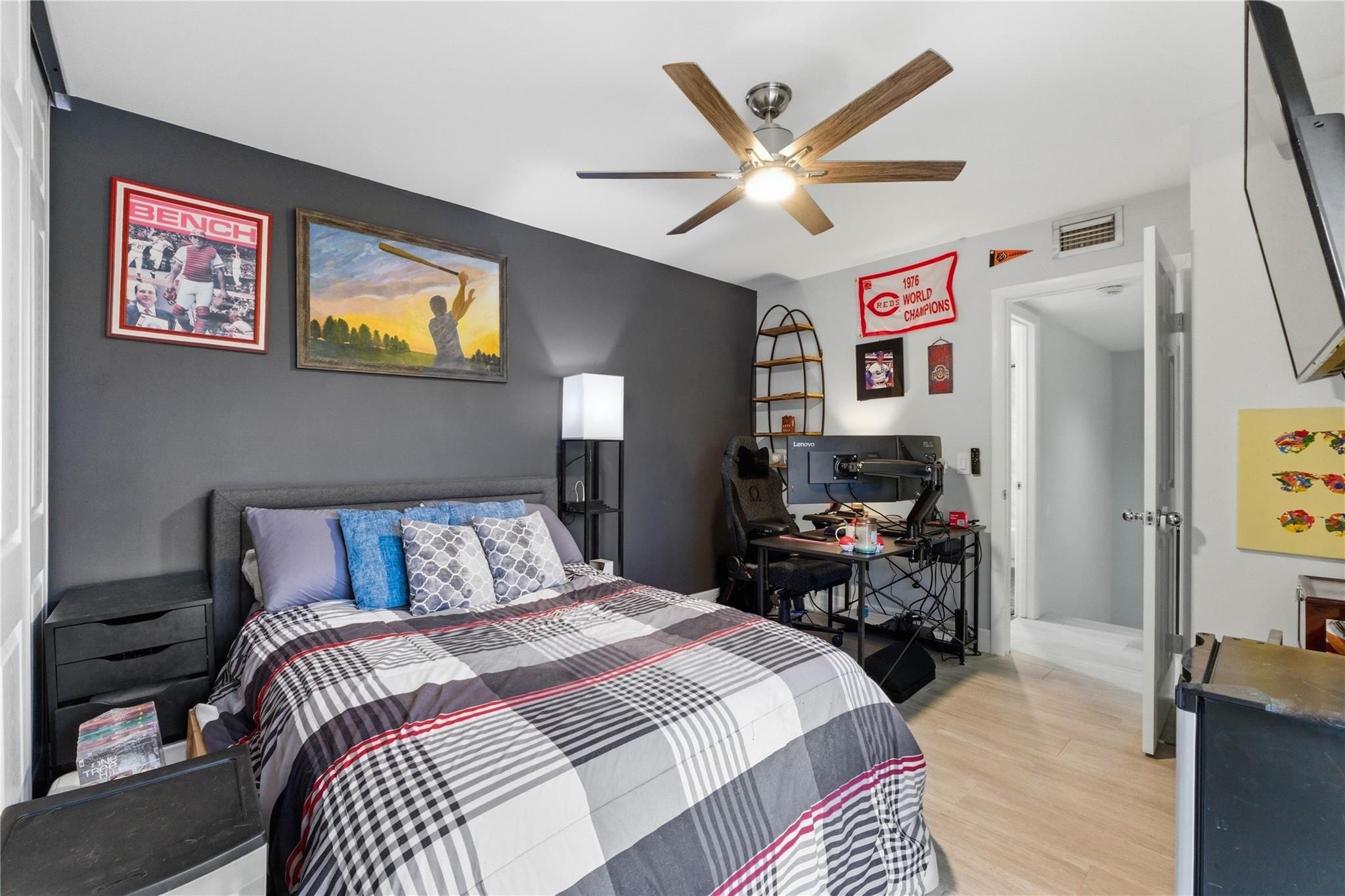 Building Photo - 1017 10th St