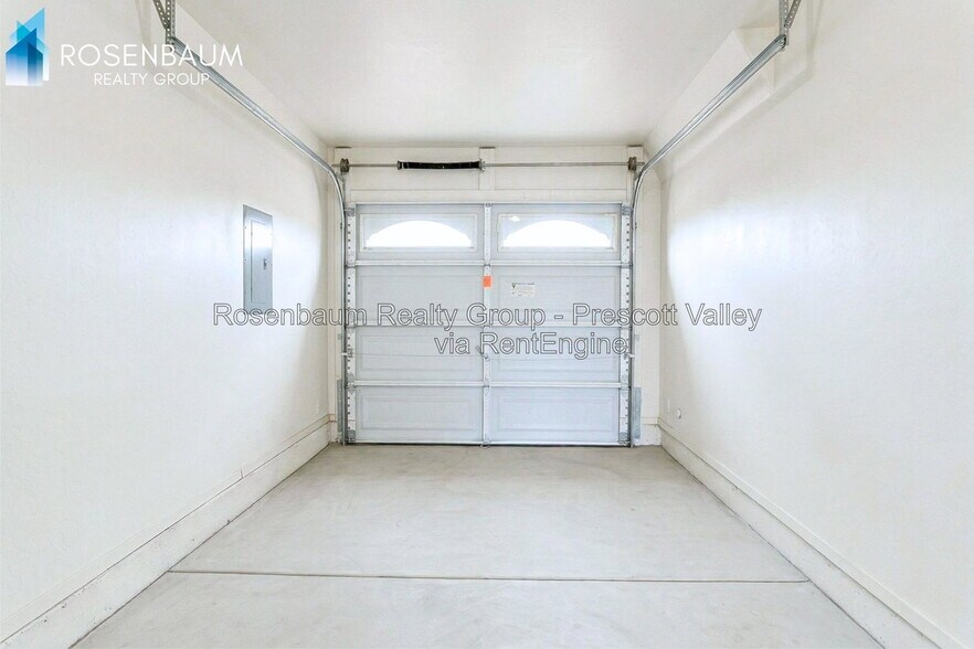 Building Photo - 8127 E Rosalie Rd