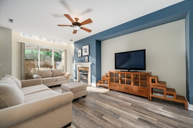 Building Photo - 2512 W Thomas St