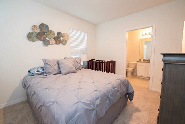 Building Photo - 5277 Oakbourne Ave