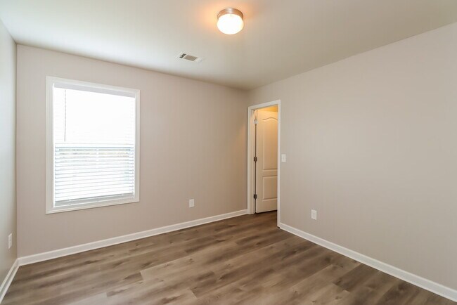 Building Photo - 241 Swem Ct