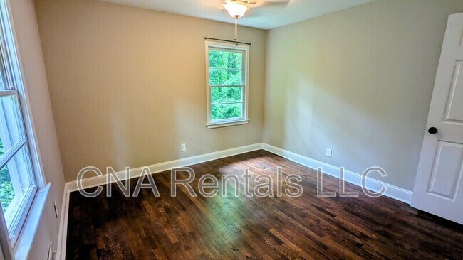 Building Photo - 631 Blackhawk Cir