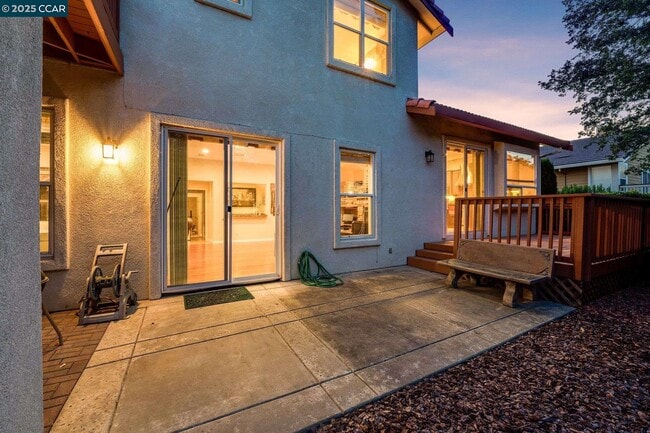 Building Photo - 1105 Peacock Creek Dr