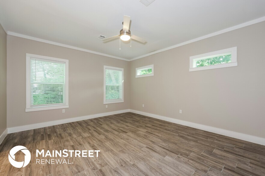 Building Photo - 3530 Cauthorn Dr