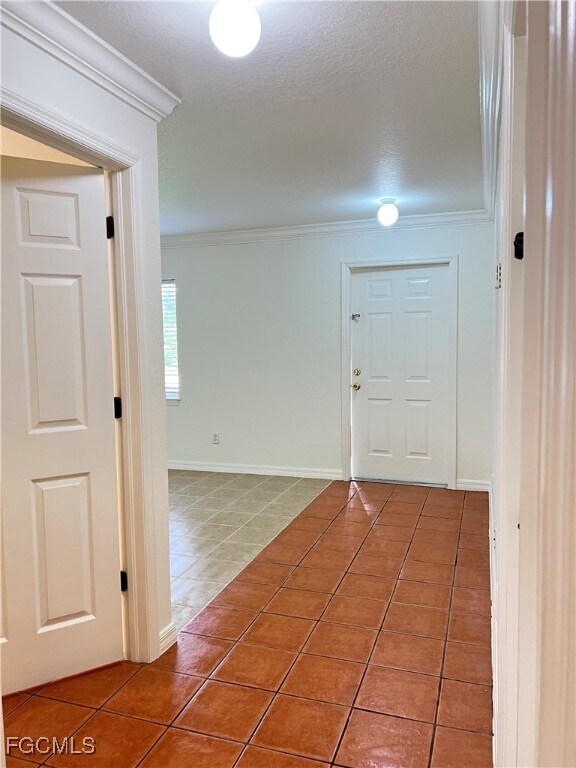 Building Photo - 2417 Quentin Ave S