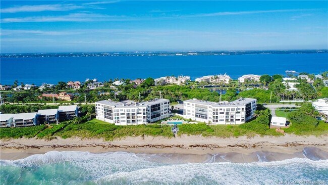 Building Photo - 2370 NE Ocean Blvd