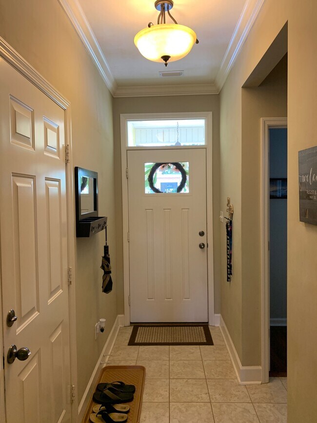 Building Photo - 3/2 IN HAMPTON CREEK SUBDIVISION- AVAILABLE SEPTEMBER 1, 2026