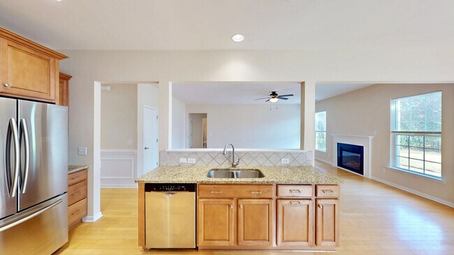 Building Photo - 8421 Cotton Press Rd