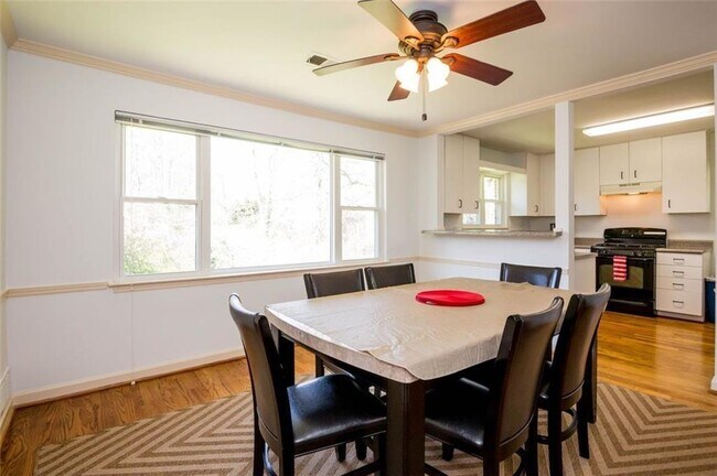 Building Photo - 1538 Beech Valley Way NE