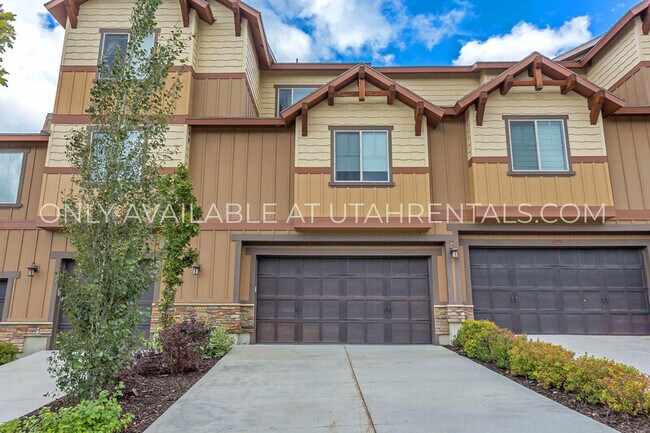 Building Photo - 13412 N Alexis Dr
