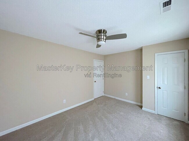 Building Photo - 6320 Dry Fork Ln