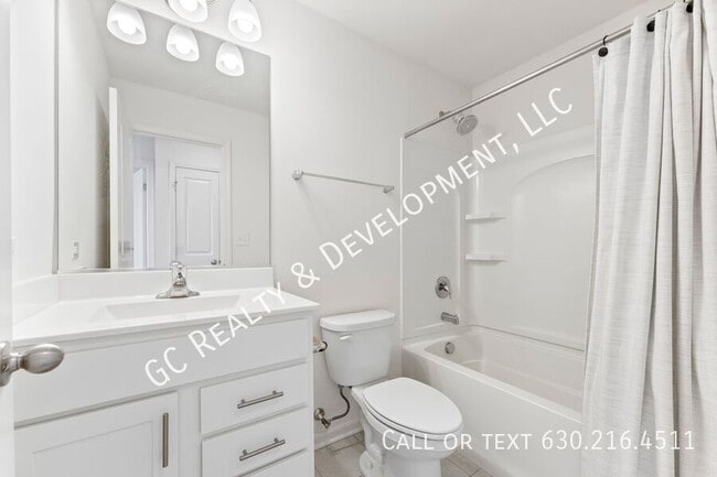 Building Photo - 2239 Parkside Dr