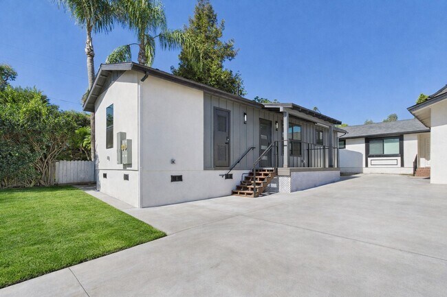 Building Photo - Brand-New Detached 2BR 2 bath Home in Vista | Modern Finishes & A/C in Every Room