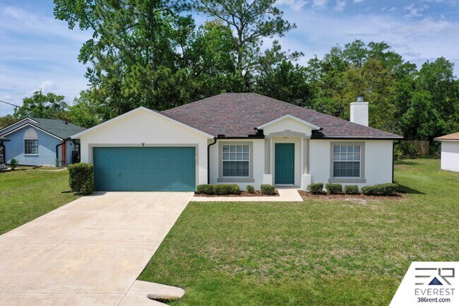 Building Photo - FULLY FENCED 3/2/2 IN THE HEART OF PALM COAST