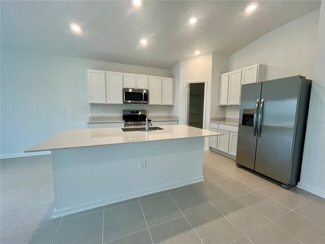 Building Photo - 4700 Golden Knight Blvd