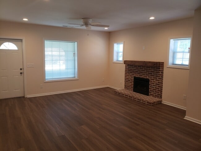 Building Photo - 5433 Old Floyd Rd SW