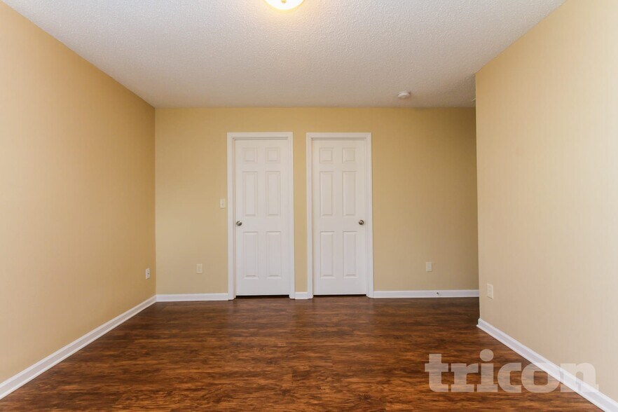 Building Photo - 345 Bent Stream Ln