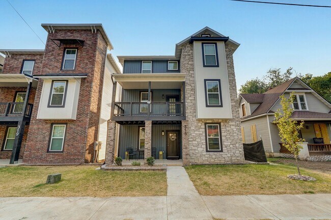 Building Photo - 315 S Florence Ave