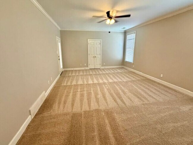 Building Photo - Beautiful 5BR 4.5 bath + bonus room family home in Collierville! Collierville schools