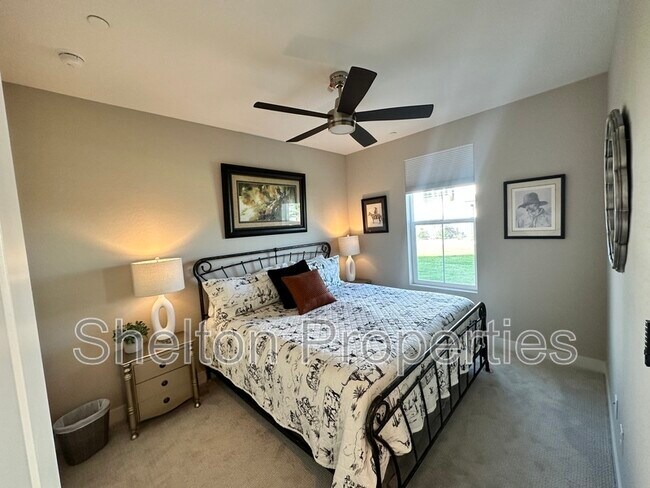 Building Photo - 11300 N Casa Dega Dr