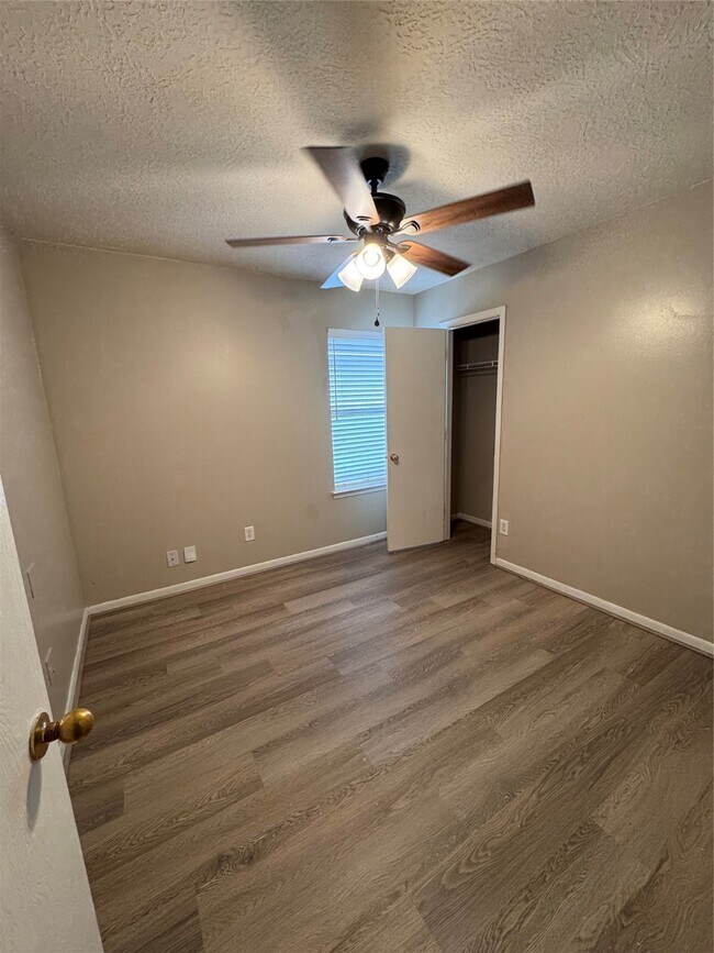 Building Photo - 19419 Woolongong Dr