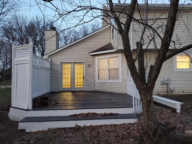 Building Photo - 6423 Plankton Dr