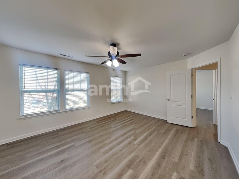 Building Photo - 113 N Cromwell Dr