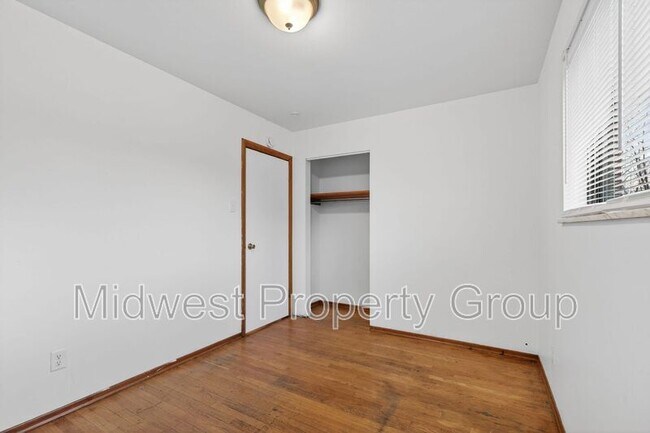 Building Photo - 1156 Cove Ln