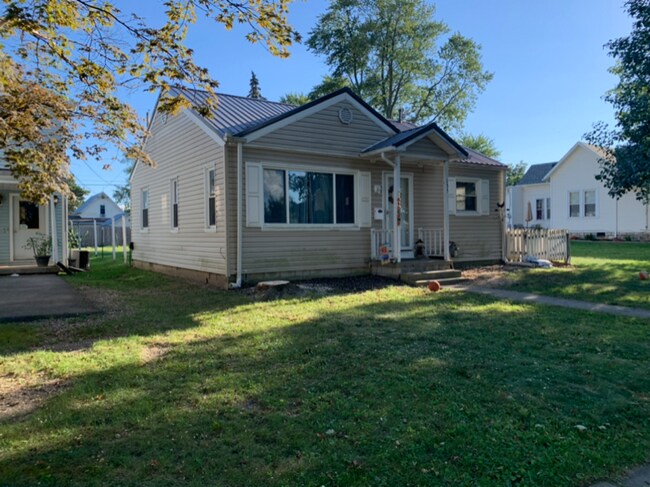 Primary Photo - 135 Stanley Ave