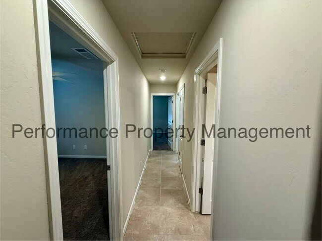 Building Photo - 9024 Selma St