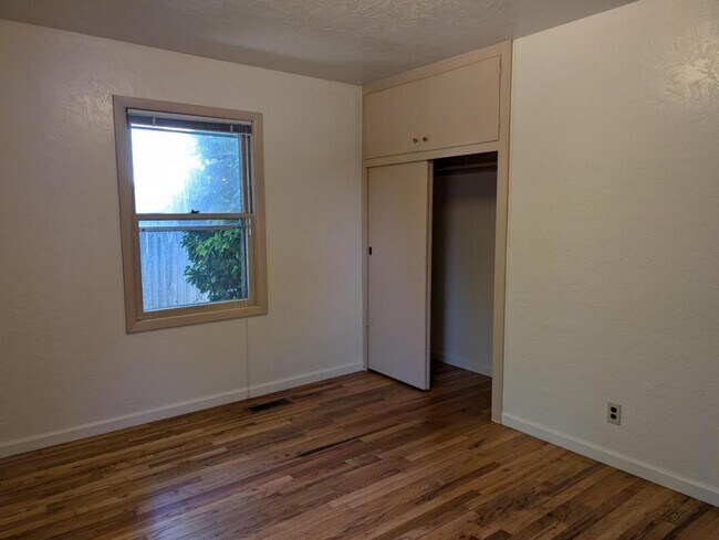 Building Photo - 2055 NW Beca Ave