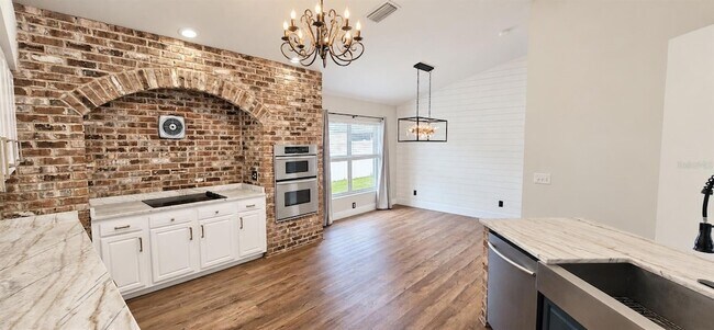 Building Photo - 6601 Thackston Dr