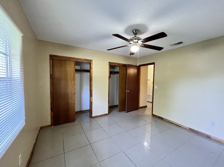 Building Photo - 7496 Necia Dr S