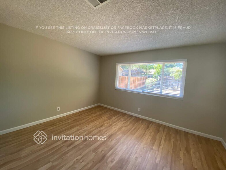 Building Photo - 118 Croydon Ct