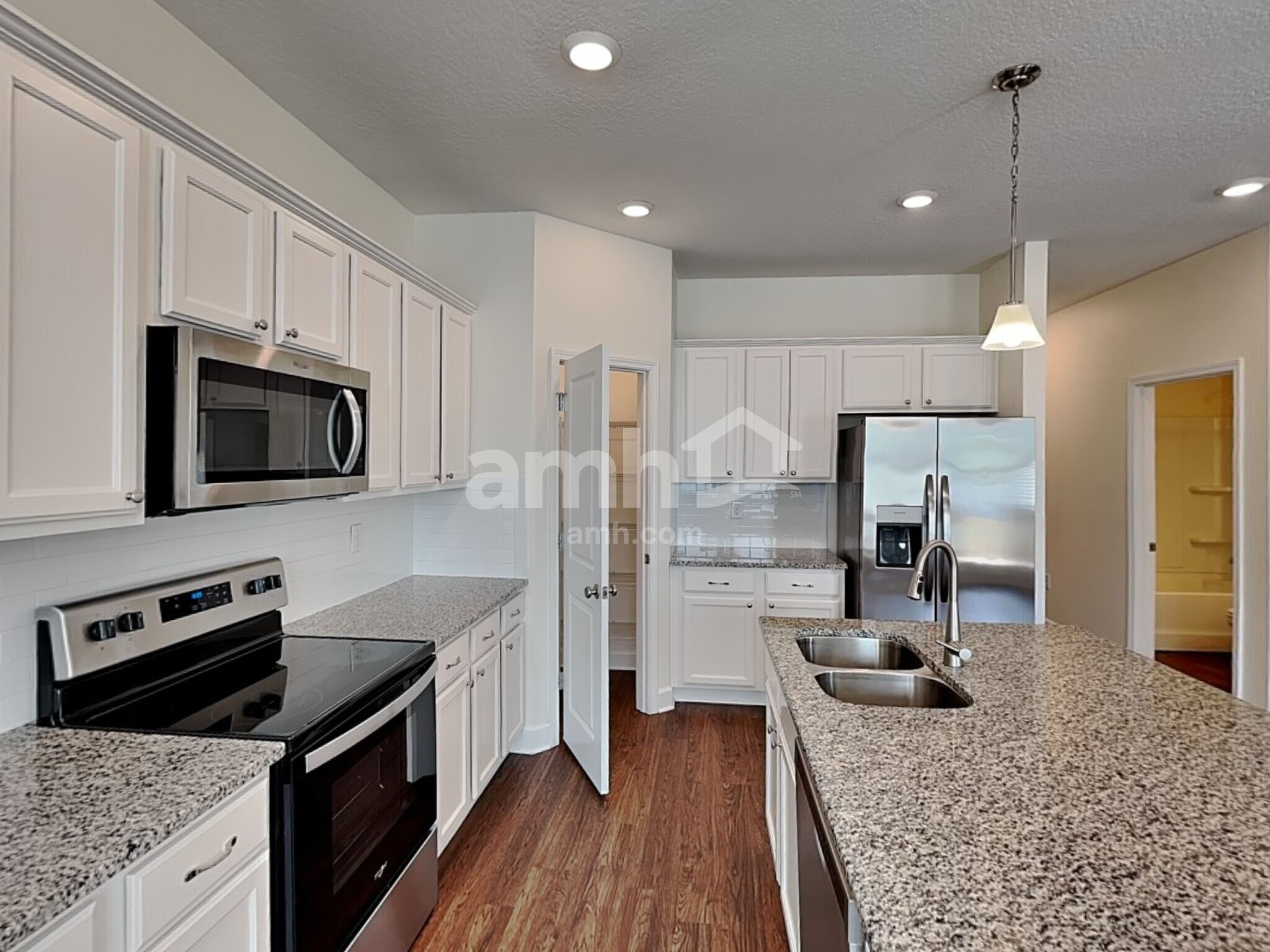 Building Photo - 4501 Reisswood Loop