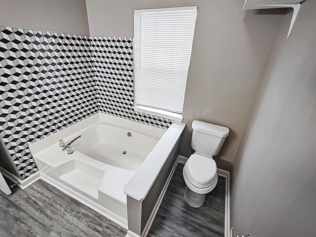 Building Photo - 2990 Carriage Trail