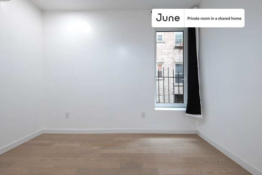 Building Photo - Room in Shared 4 bed/2 bath home in Ditmas Park