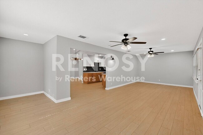 Building Photo - 1408 Seely St