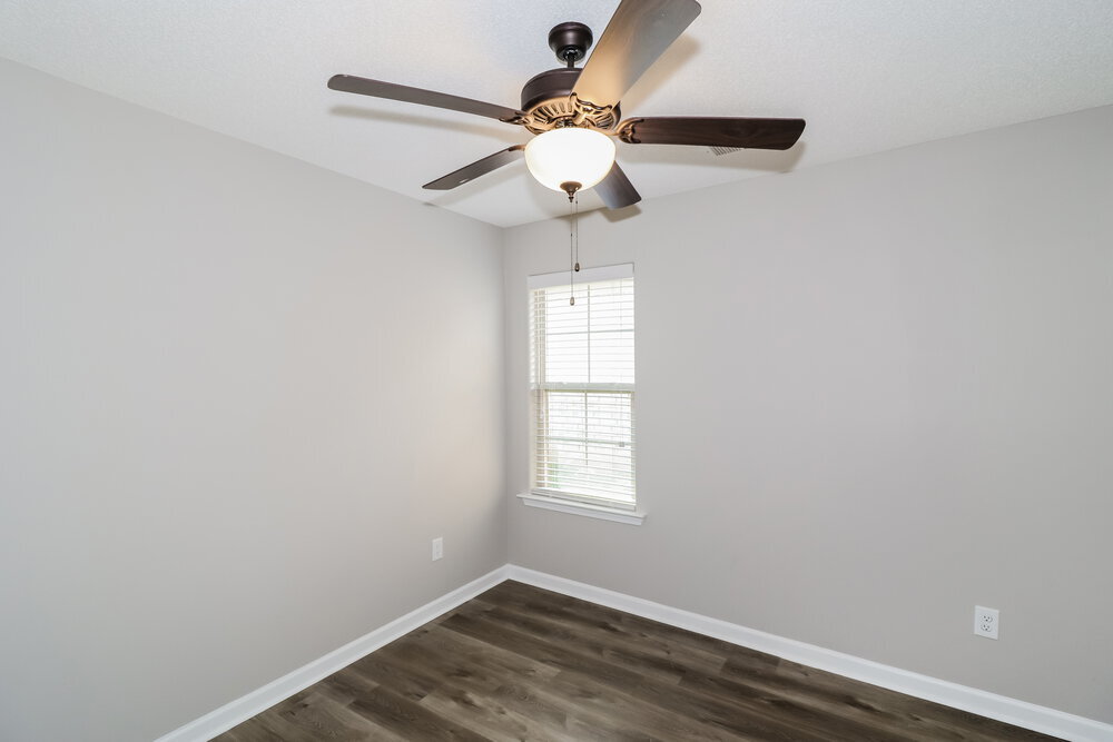 Building Photo - 9466 Darren Cir S