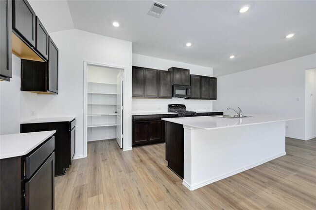 Building Photo - 1015 Ascari Ct