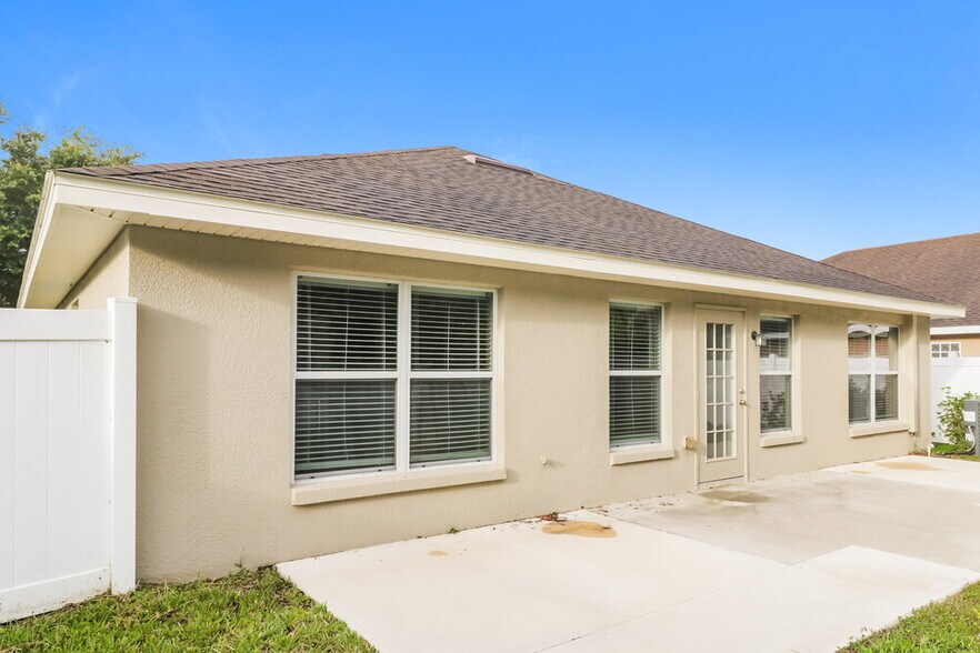 Building Photo - 18525 Dajana Ave