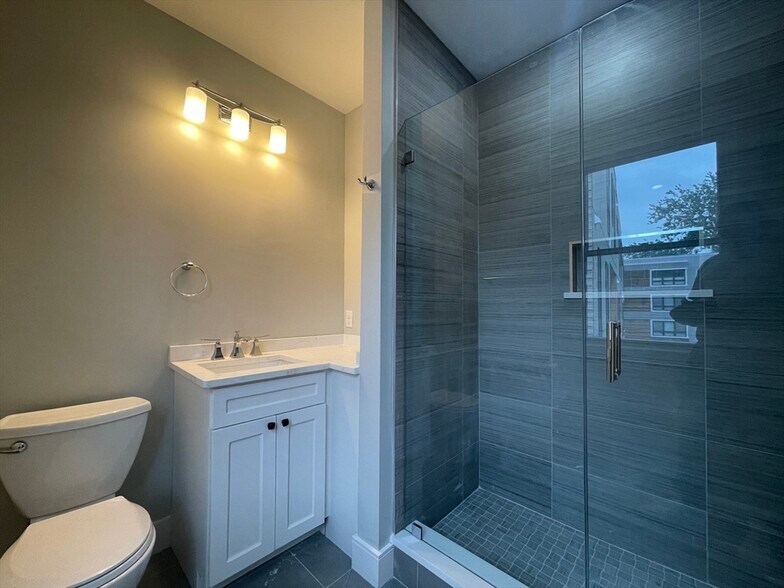 Building Photo - 199 Boylston St