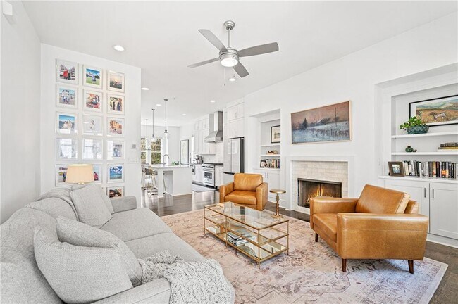 Building Photo - 1801 Huntington Hills Ln NW