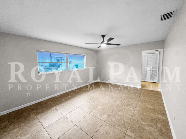 Building Photo - 3 Bed | 2 Bath Home on SE 46th Terrace – Space to Live, Room to Breathe Limited-time offer: $300 ...