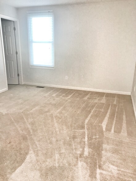 Building Photo - 3241 Domain St