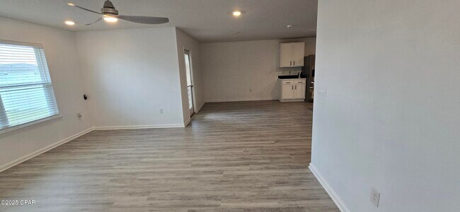 Building Photo - 6472 Slabinski Ln